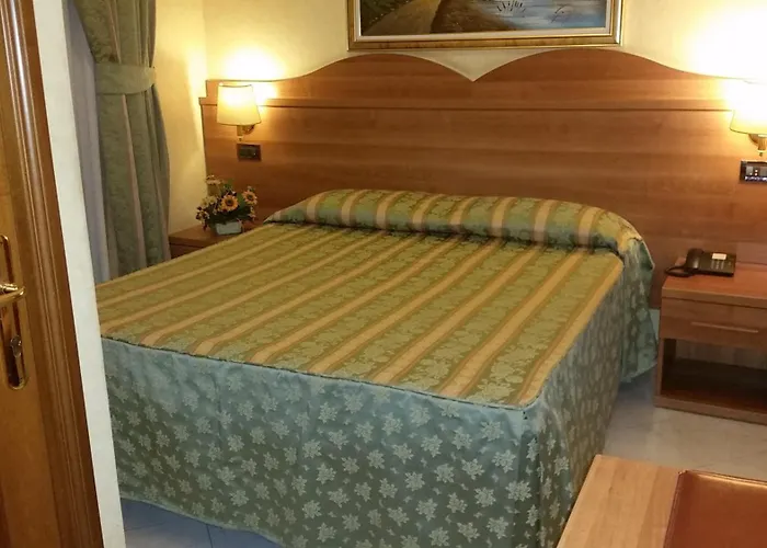 Otel Teti 2*