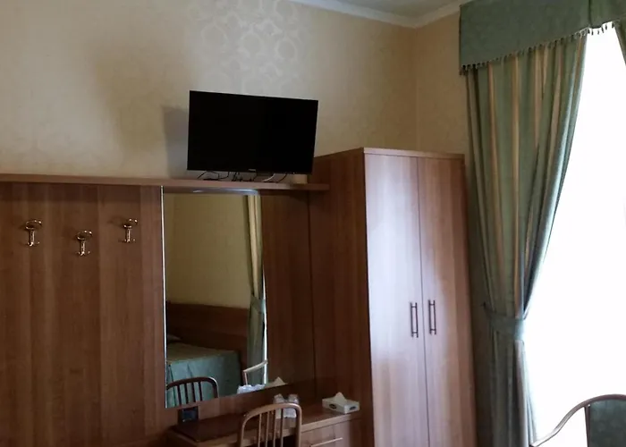 Otel Teti 2*